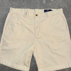Vineyard vine  Men's Cream Shorts